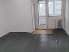 Titan, Minis vanzare garsoniera